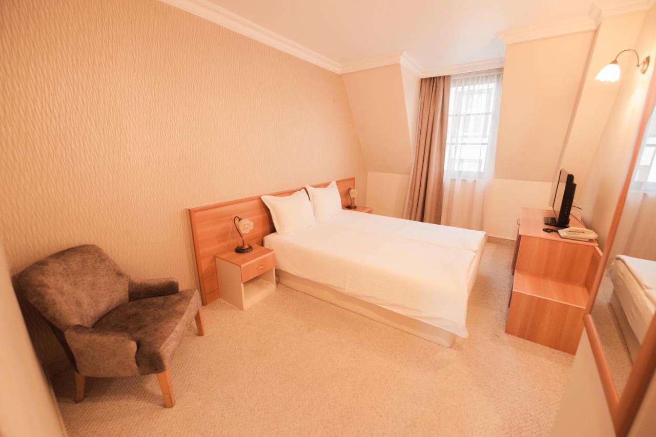 Hotel Central 斯维伦格勒 外观 照片